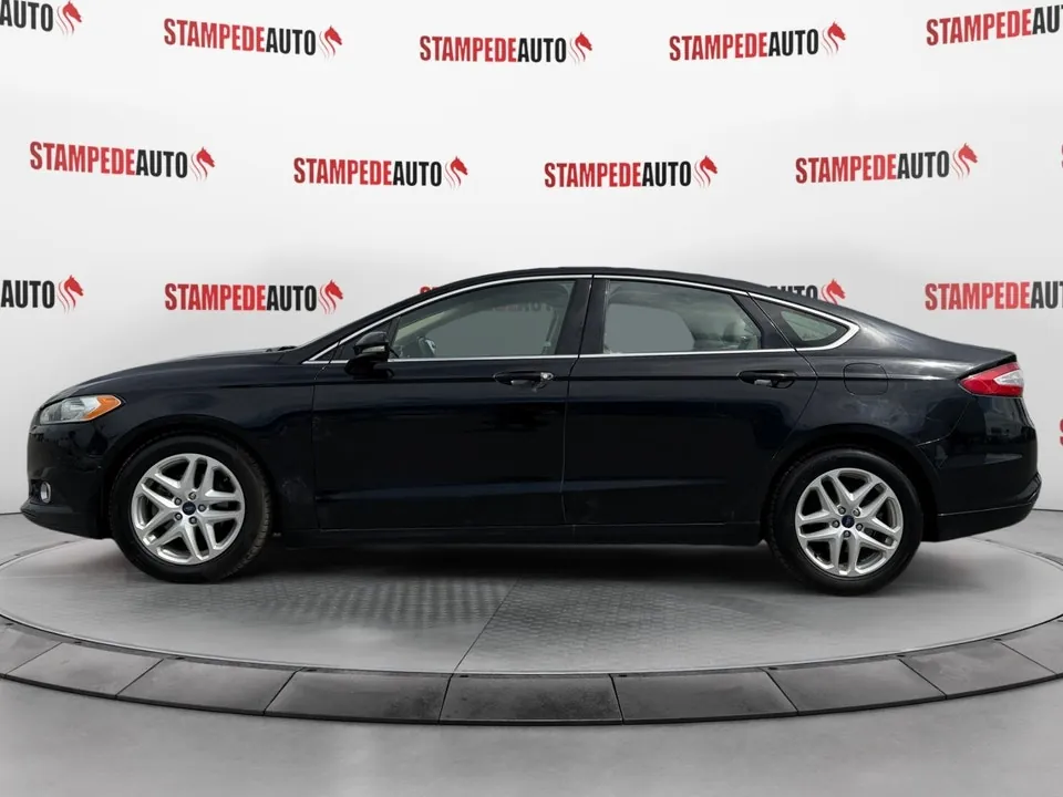 Ford Fusion 2016 photo 2