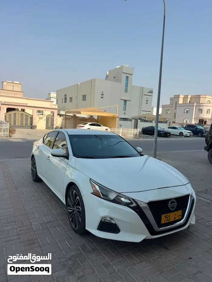Nissan Altima
