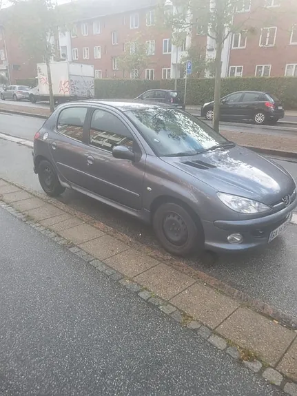 Peugeot 206