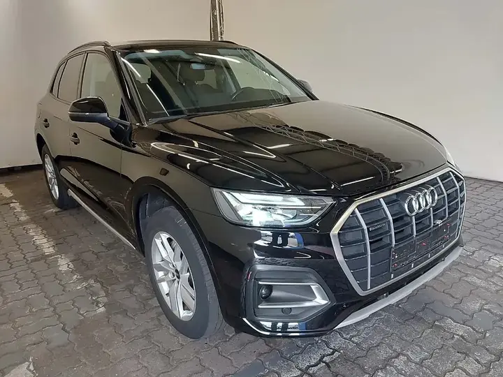 Audi Q5 2022 photo 2