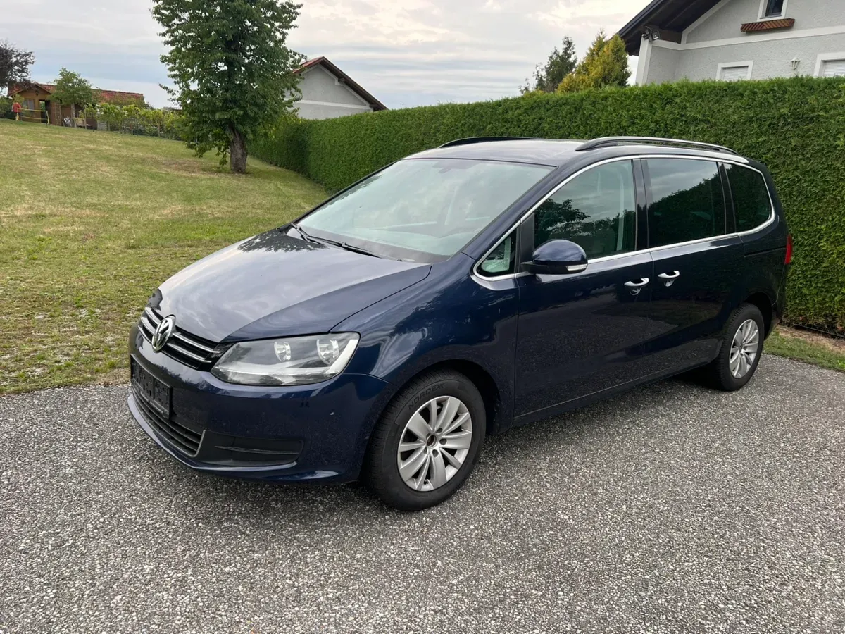 Volkswagen Sharan 2011 photo 3