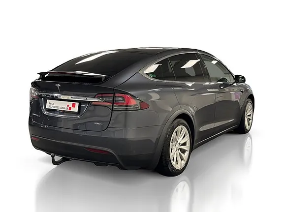 Tesla Model X 2017 photo 3