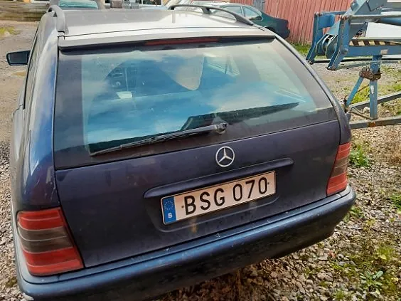 Mercedes-Benz C180 1998 photo 2