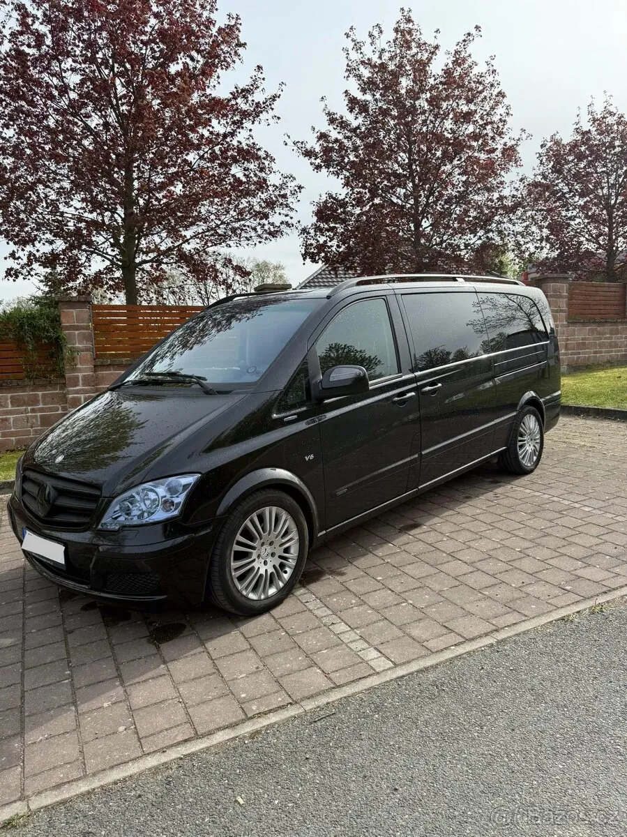 Mercedes-Benz Viano 2013 photo 3