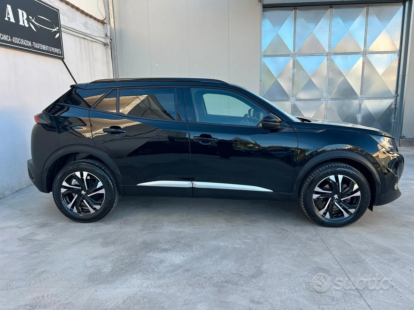 Peugeot 2008 2023 photo 5