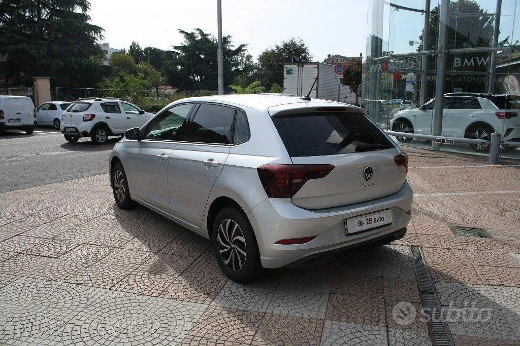 Volkswagen Polo 2023 photo 3