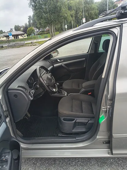 Skoda Octavia 2011 photo 5