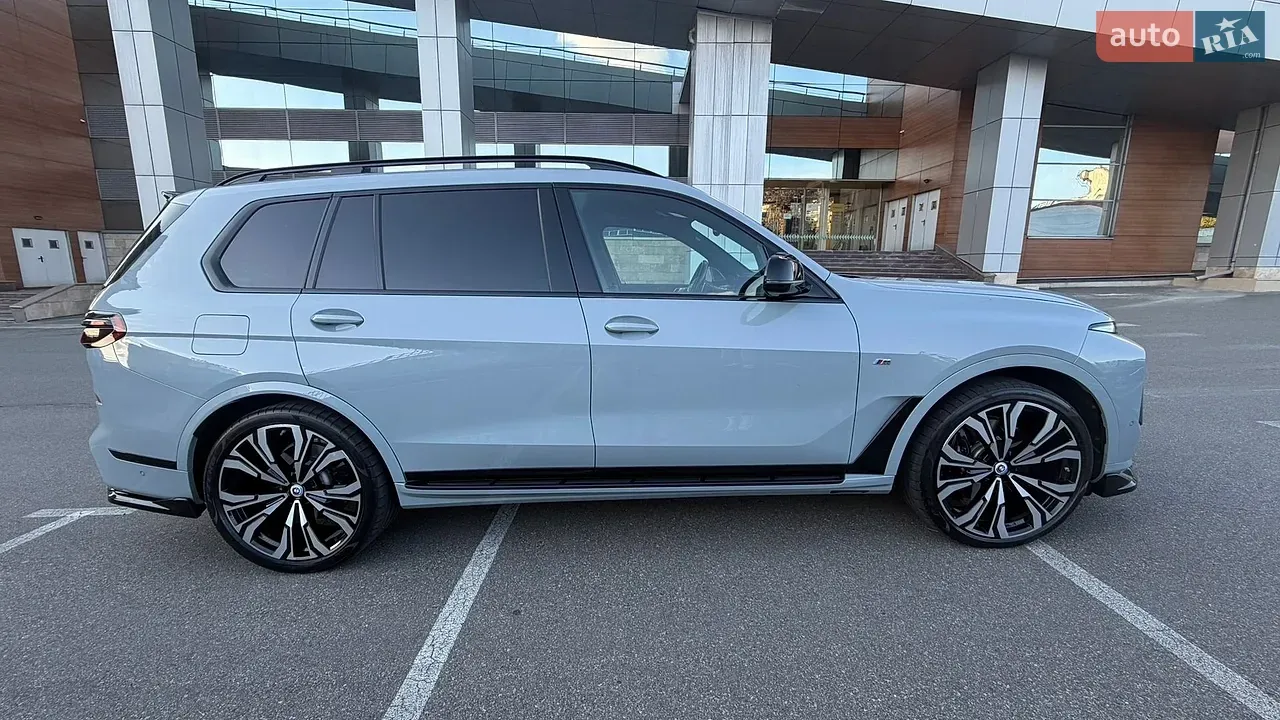 BMW X7 2022 photo 3