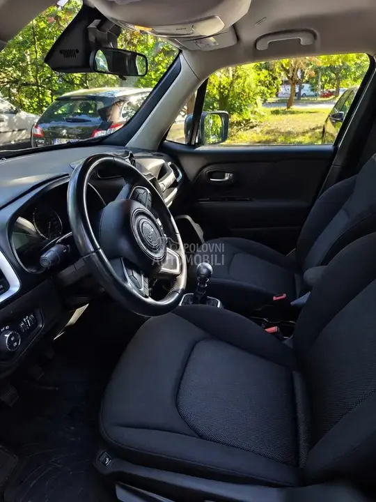 Jeep Renegade 2019 photo 4