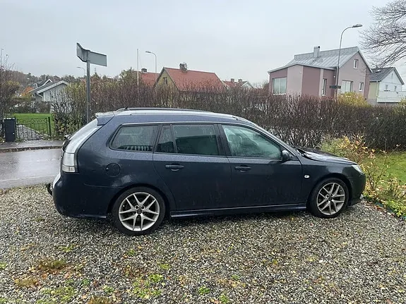 Saab 9-3 2009 photo 2