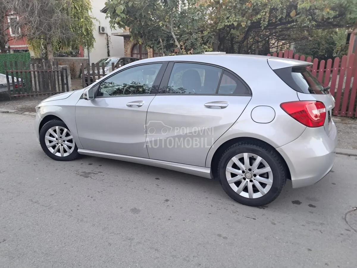 Mercedes-Benz A180 2013 photo 5