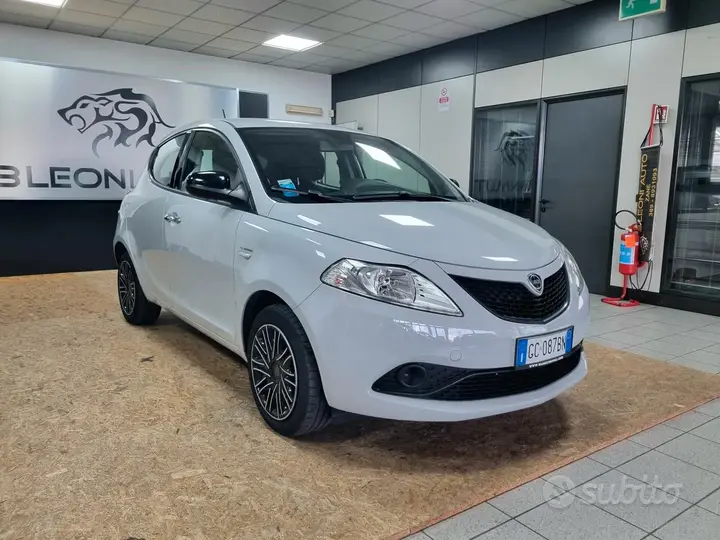 Lancia Ypsilon 2020 photo 2