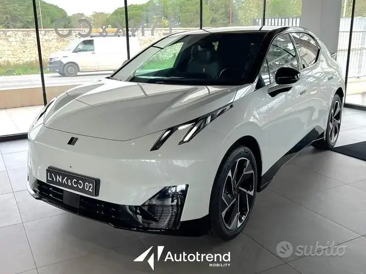 Lynk & Co 02