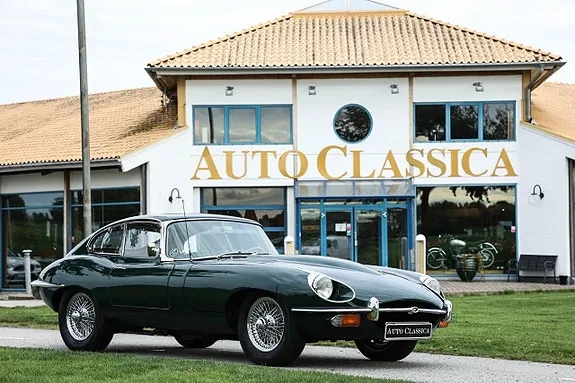 Jaguar E-Type 1969 photo 2