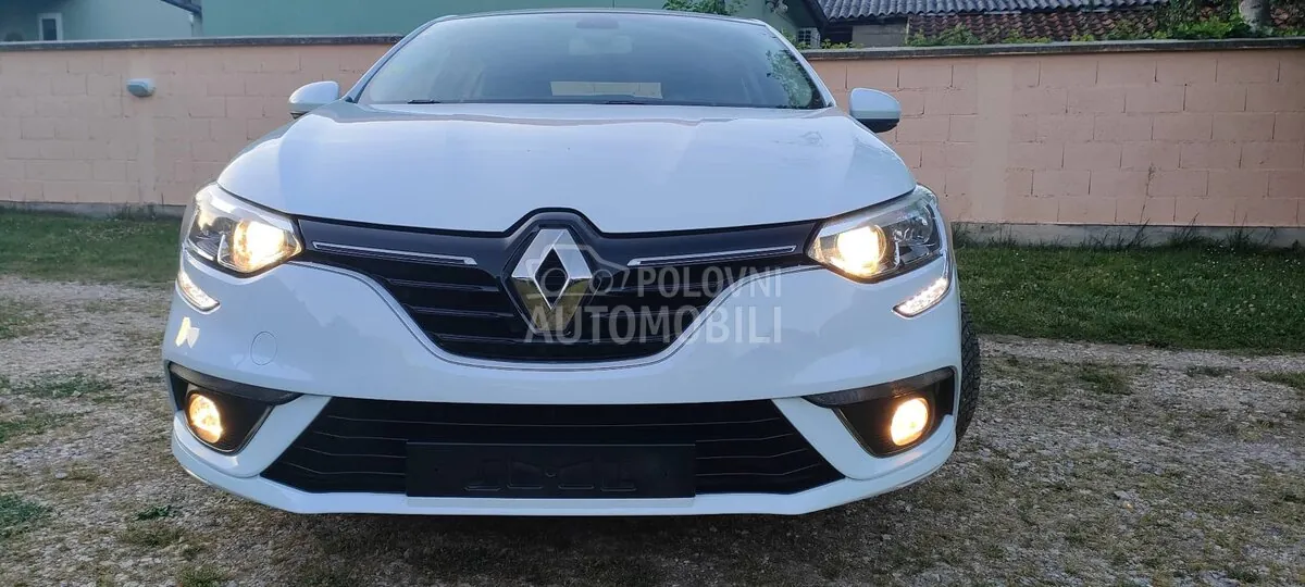 Renault Megane 2018 photo 2