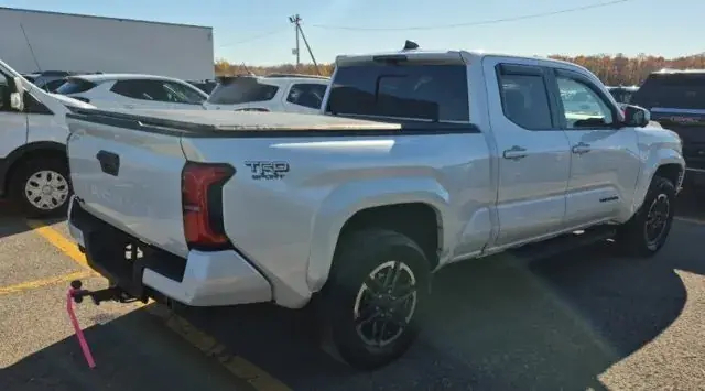 Toyota Tacoma 2025 photo 5