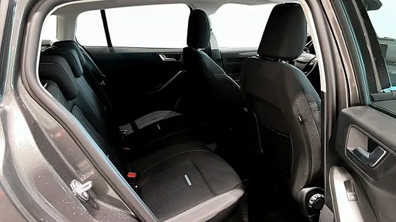 Ford Focus 2024 photo 5