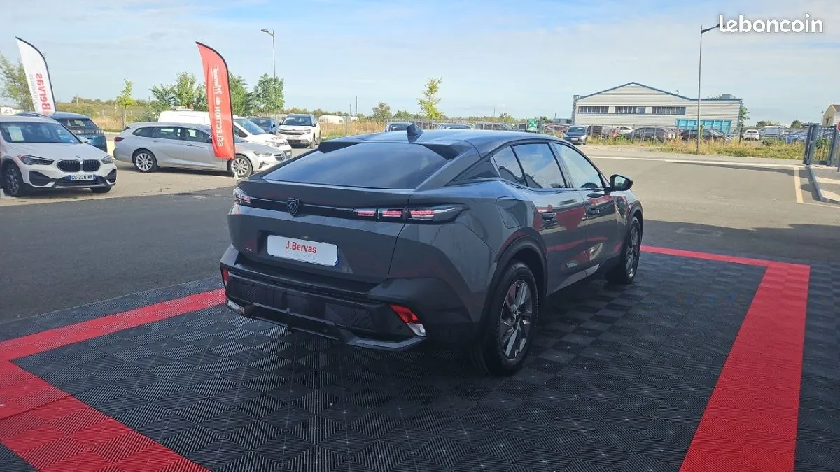 Peugeot 408 2025 photo 5