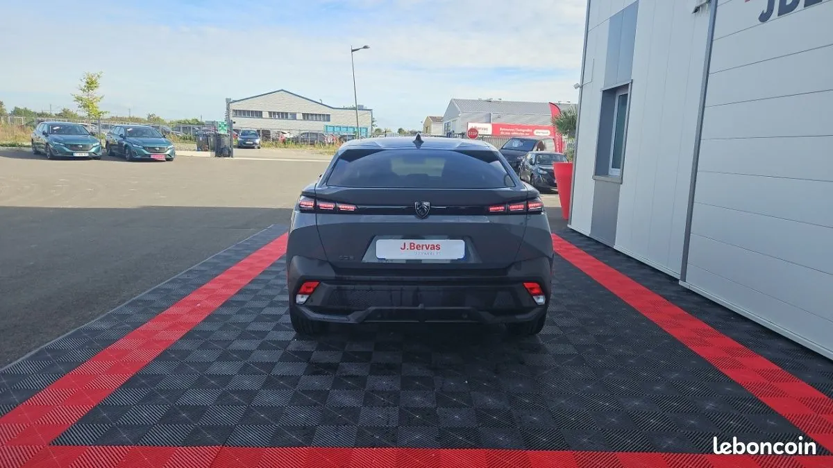 Peugeot 408 2025 photo 4