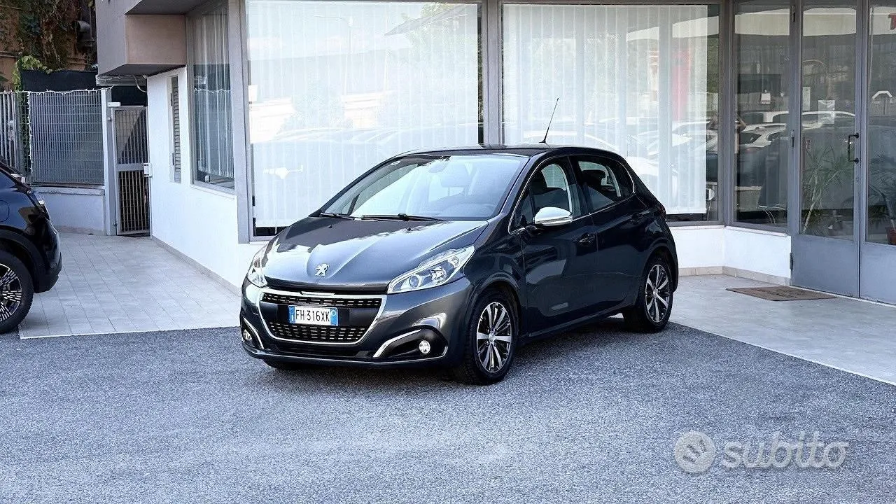 Peugeot 208 2017 photo 3