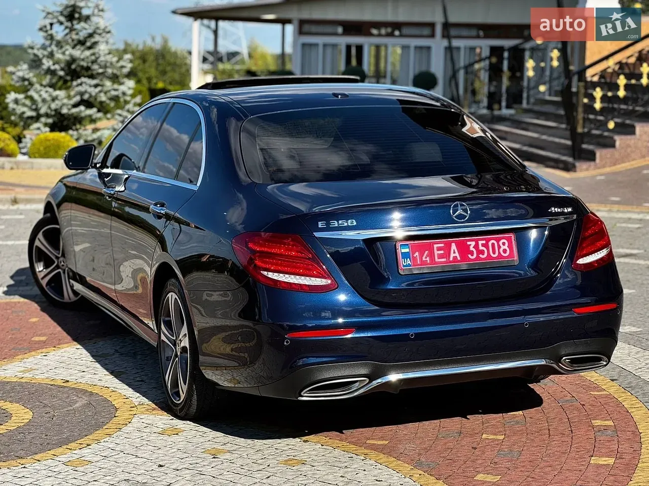 Mercedes-Benz E-Class 2019 photo 3