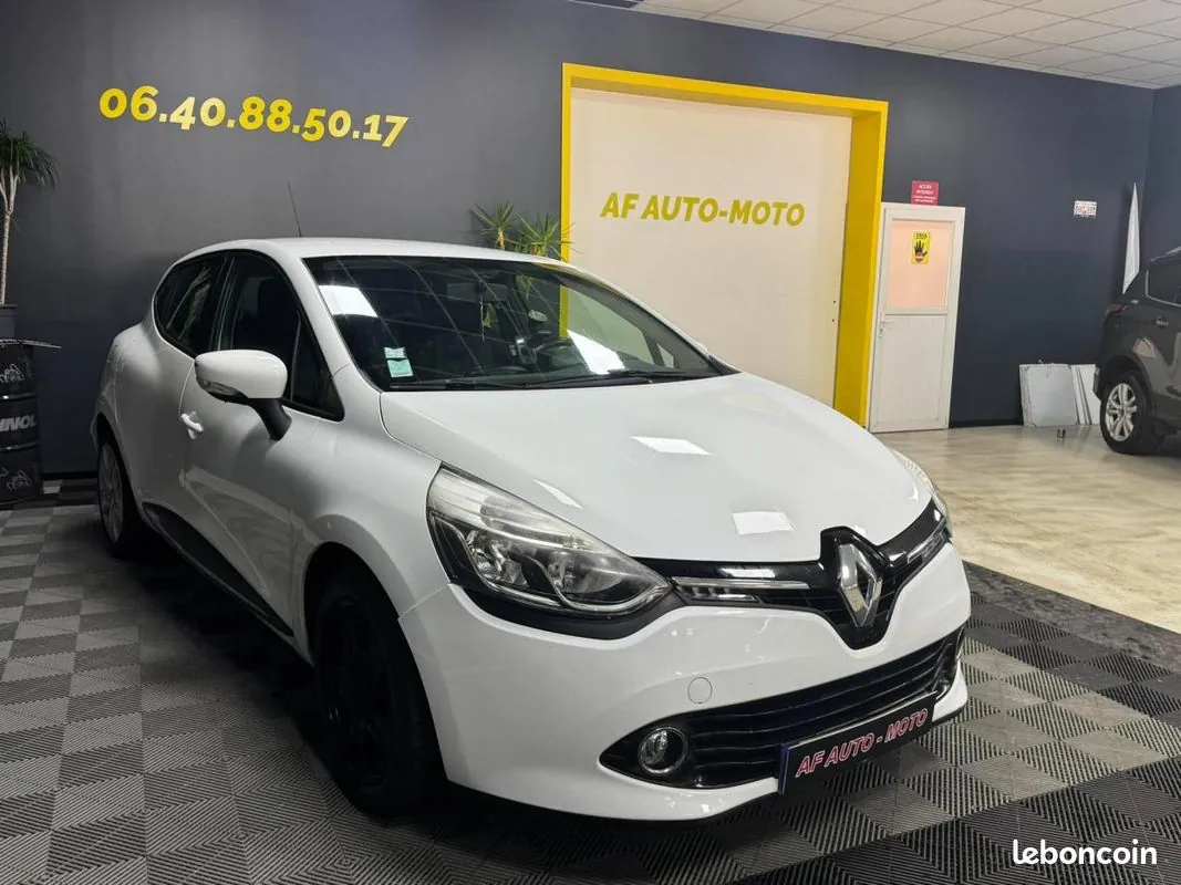 Renault Clio 2016 photo 2