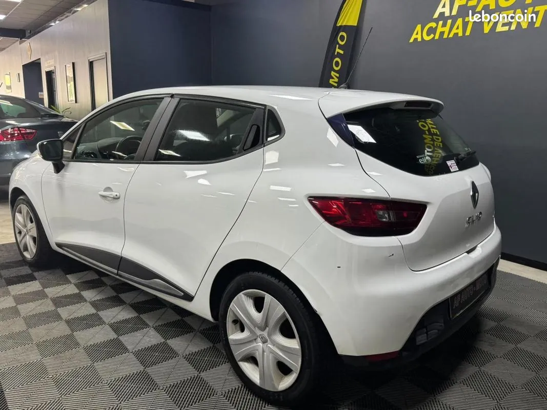 Renault Clio 2016 photo 3