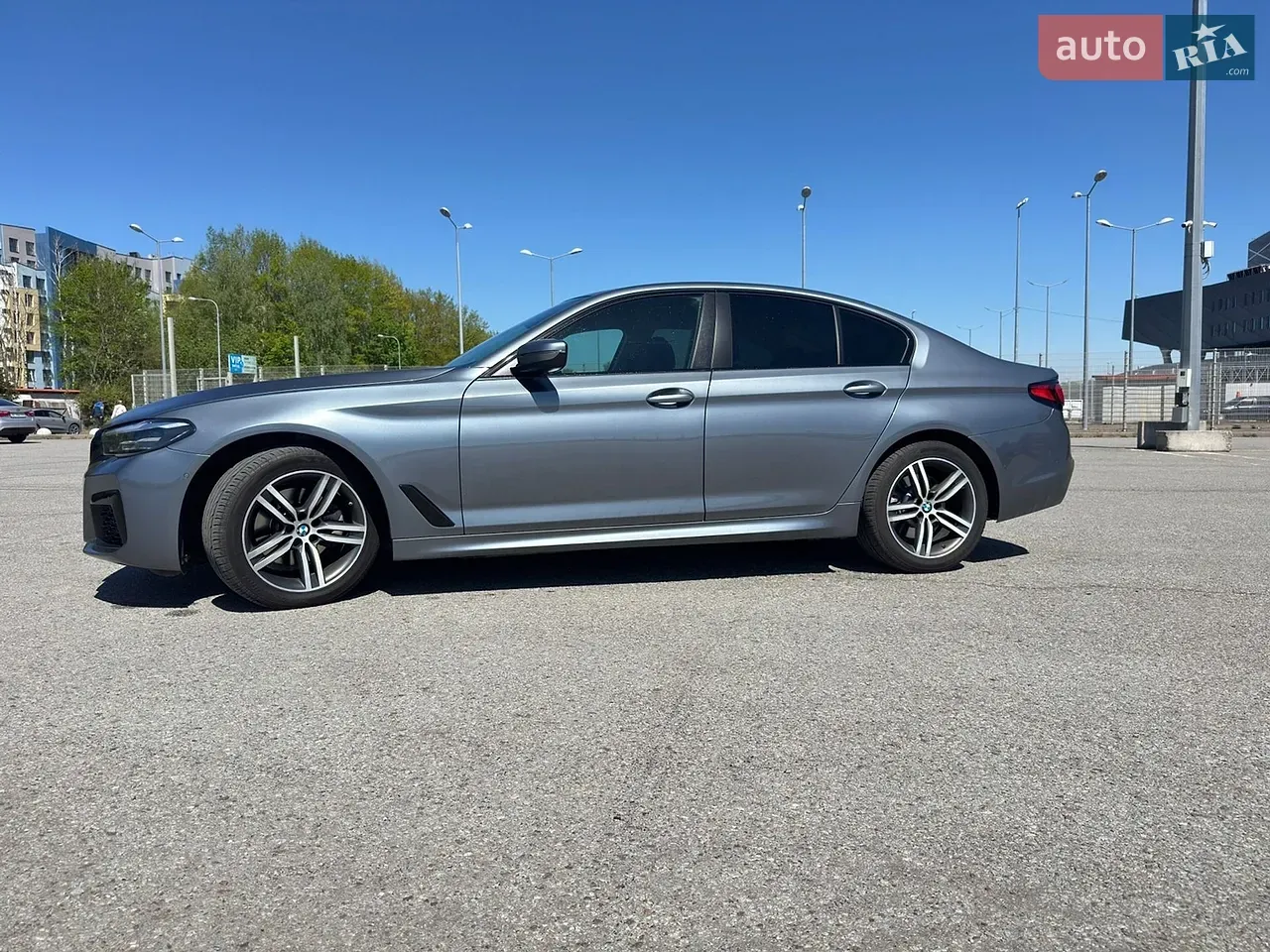 BMW 5 Series 2022 photo 4
