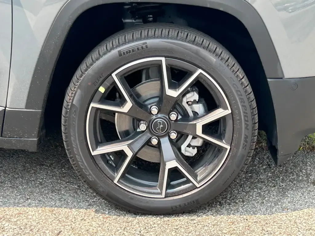 Jeep Cherokee 2026 photo 4