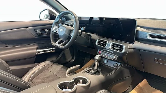 Ford Mustang 2026 photo 3