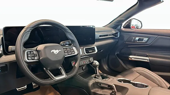 Ford Mustang 2026 photo 4