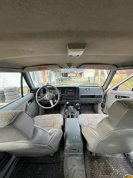 Jeep Cherokee 1992 photo 3