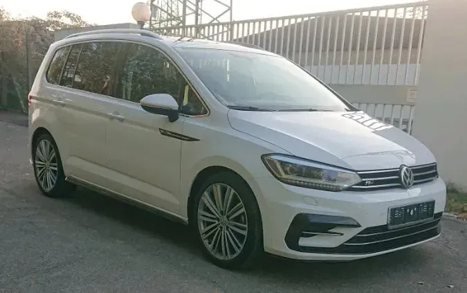Volkswagen Touran 2016 photo 2