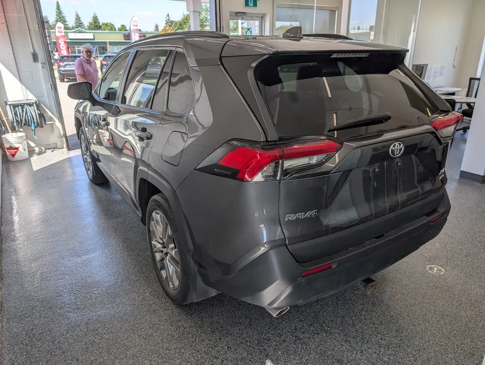 Toyota Rav4 2022 photo 4