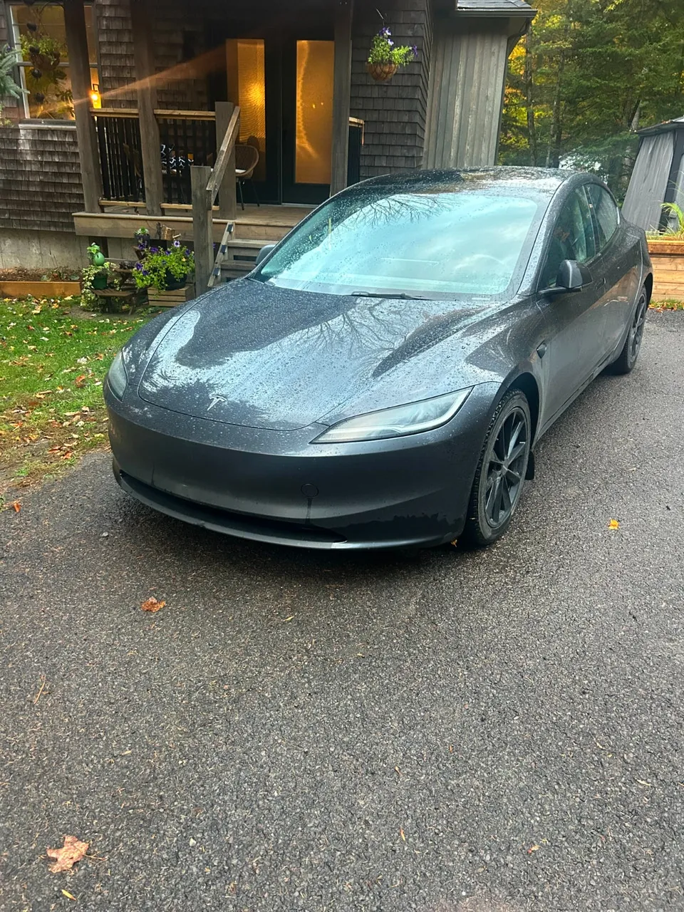 Tesla Model 3 2024 photo 2