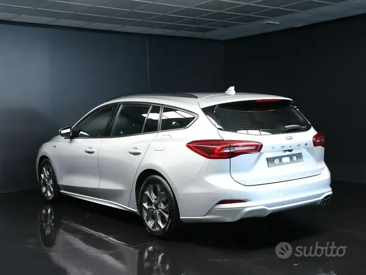 Ford Focus 2023 photo 5