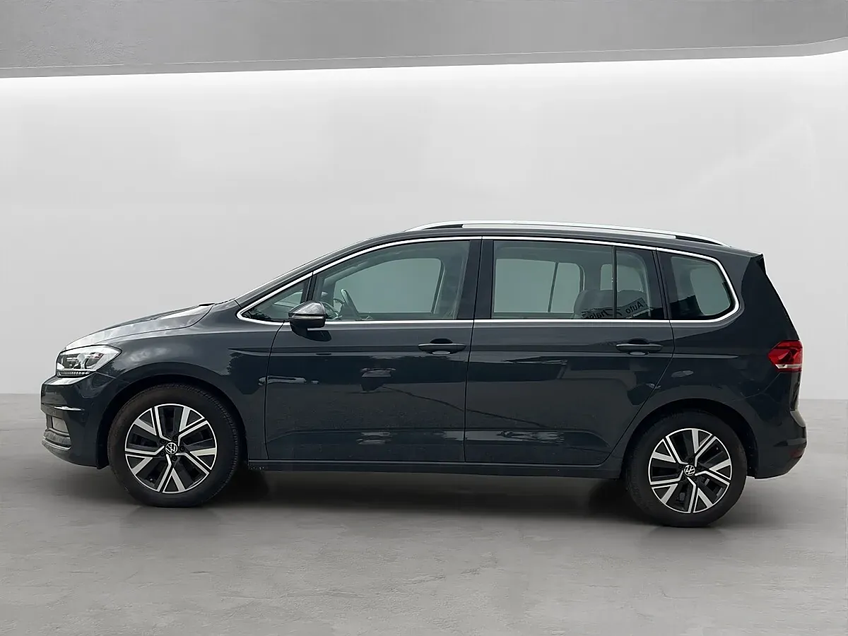 Volkswagen Touran 2022 photo 2