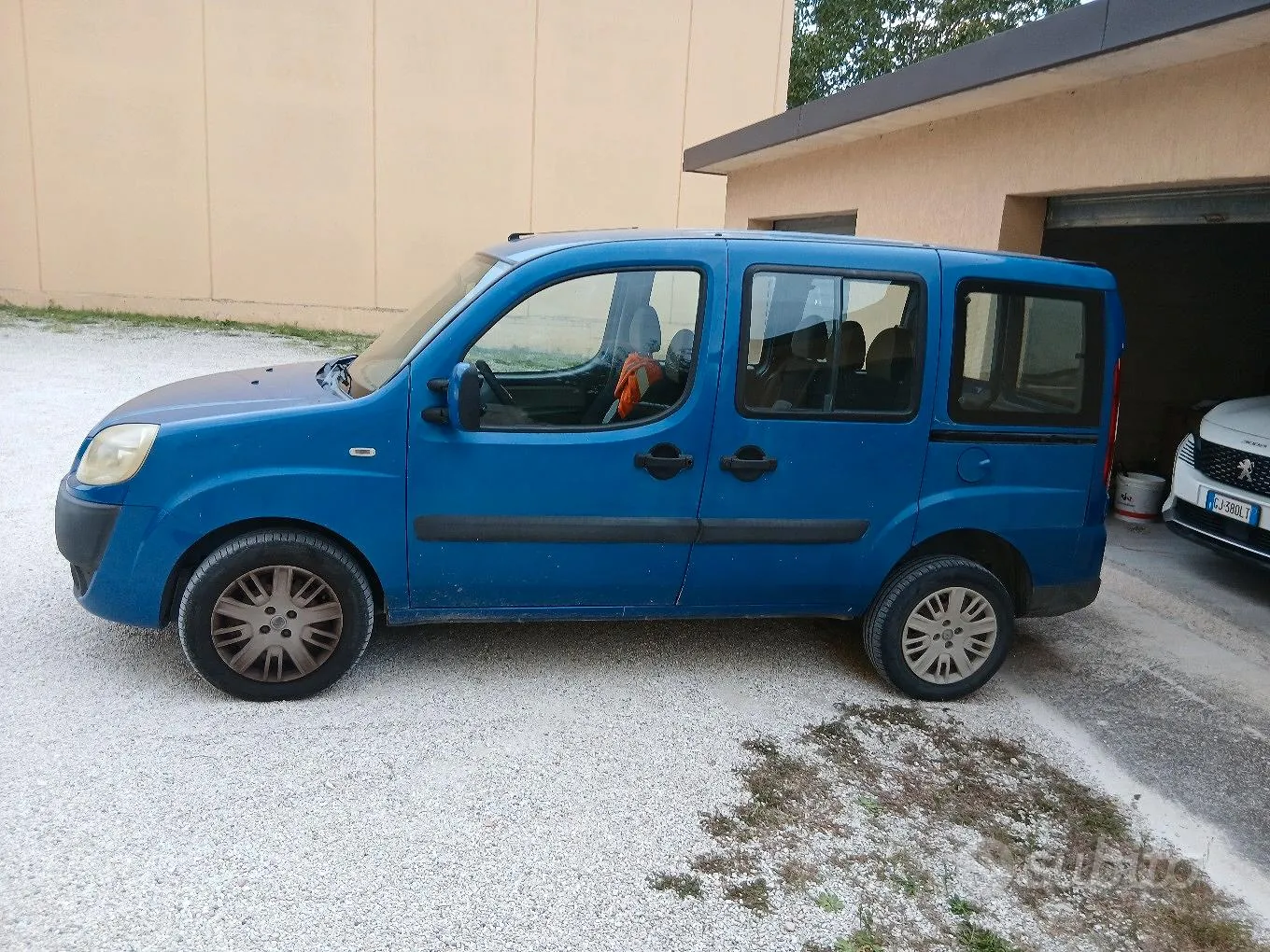 Fiat Doblo 2009 photo 2