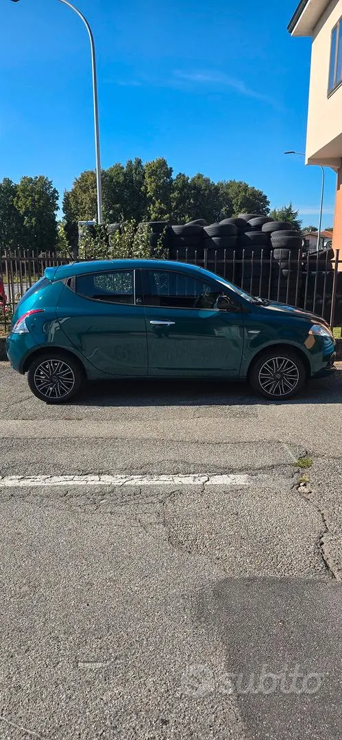 Lancia Ypsilon 2021 photo 3