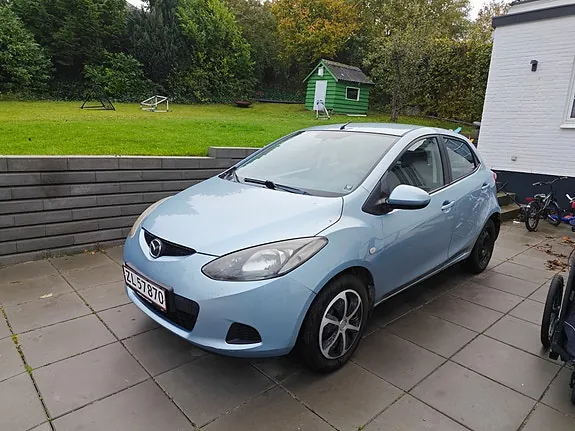 Mazda 2 2008 photo 3