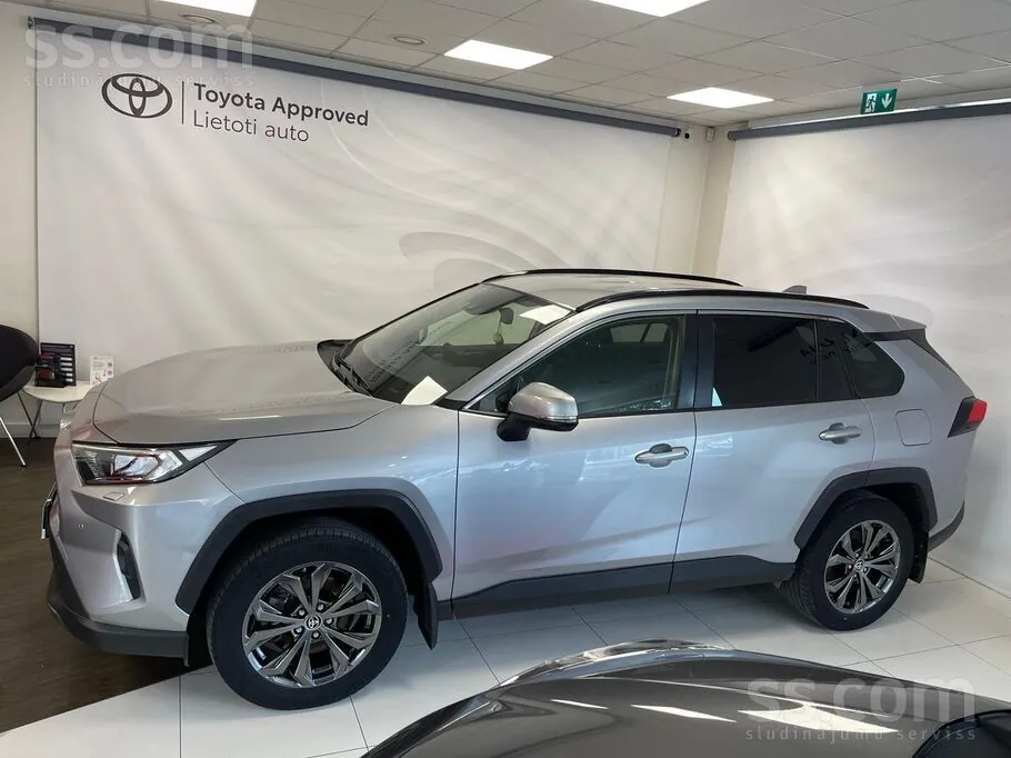 Toyota Rav4 2023 photo 4