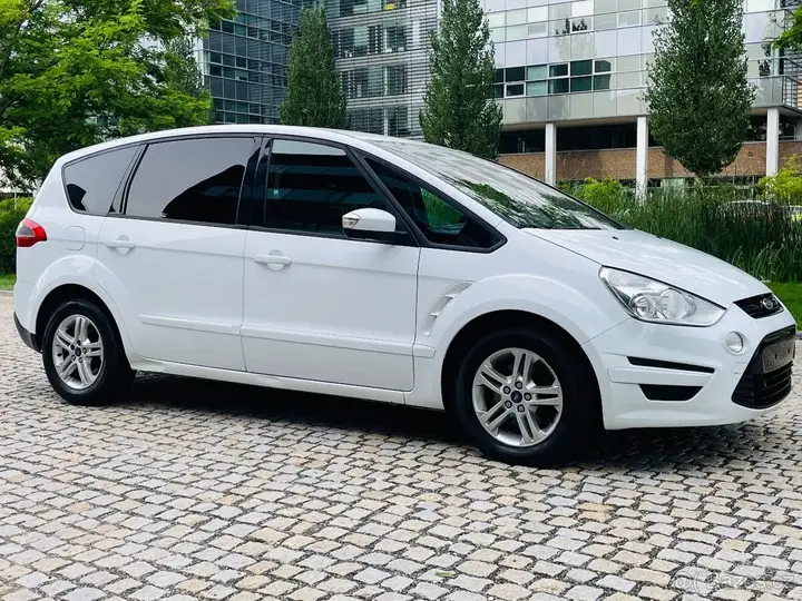 Ford S-Max 2025 photo 5