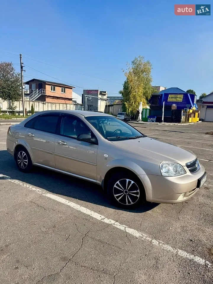 Chevrolet Lacetti 2010 photo 2