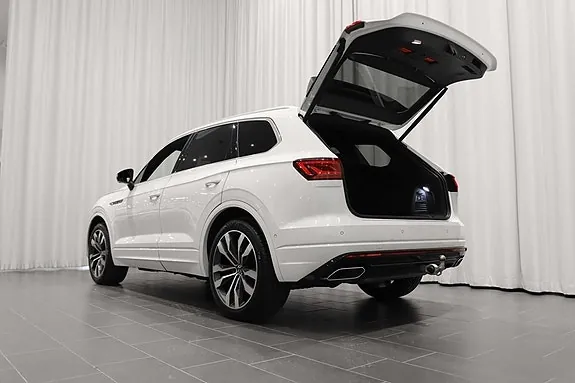 Volkswagen Touareg 2023 photo 4