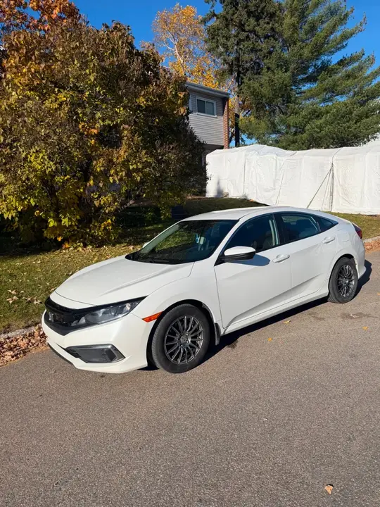 Honda Civic 2020 photo 3