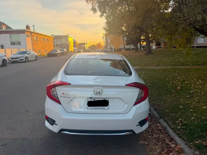Honda Civic 2020 photo 5