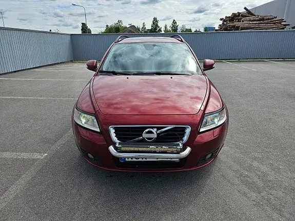 Volvo V50 2011 photo 3