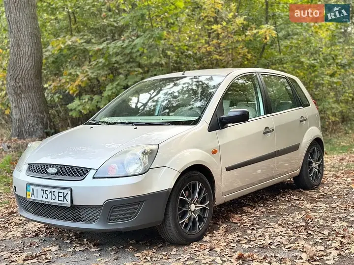 Ford Fiesta 2007 photo 2
