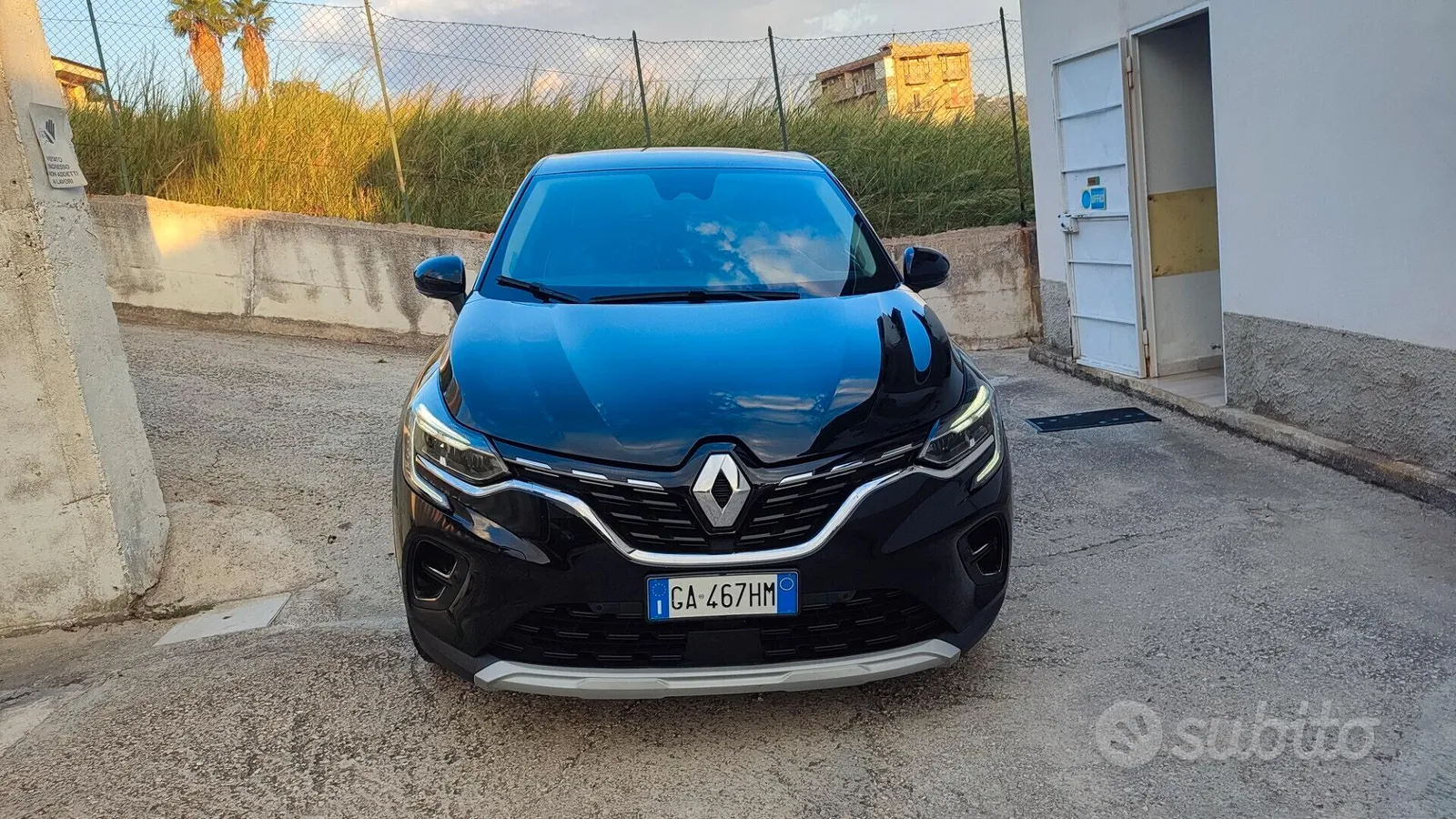Renault Captur 2021 photo 2