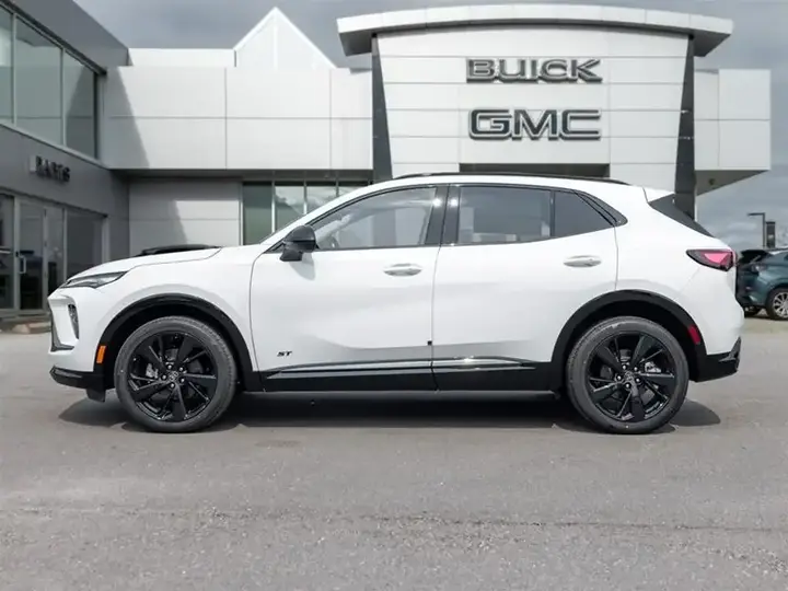 Buick Envision 2026 photo 3